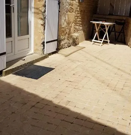 Maison Au Coeur D'un Village Pres D'angouleme *